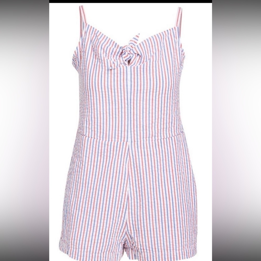 NWOT Vineyard Vines seersucker red white & blue romper